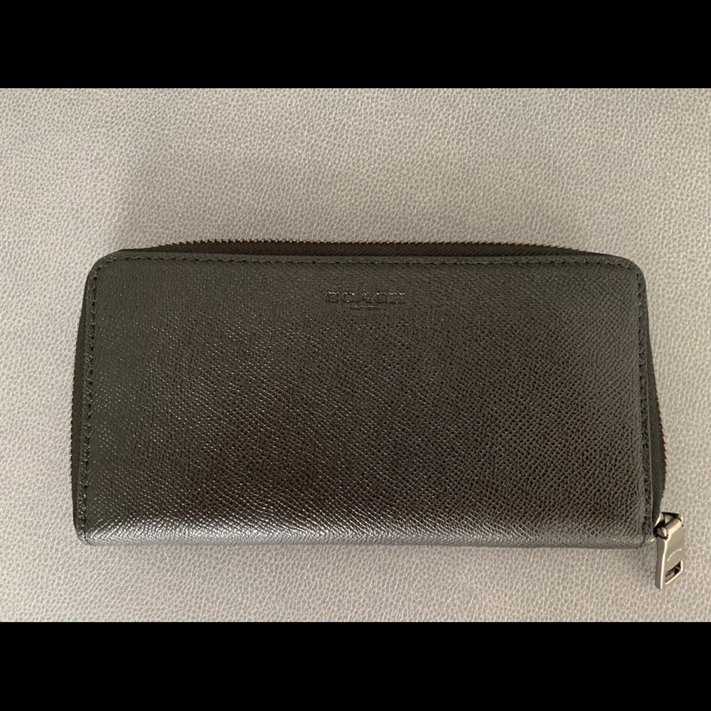 Coach travel wallet
